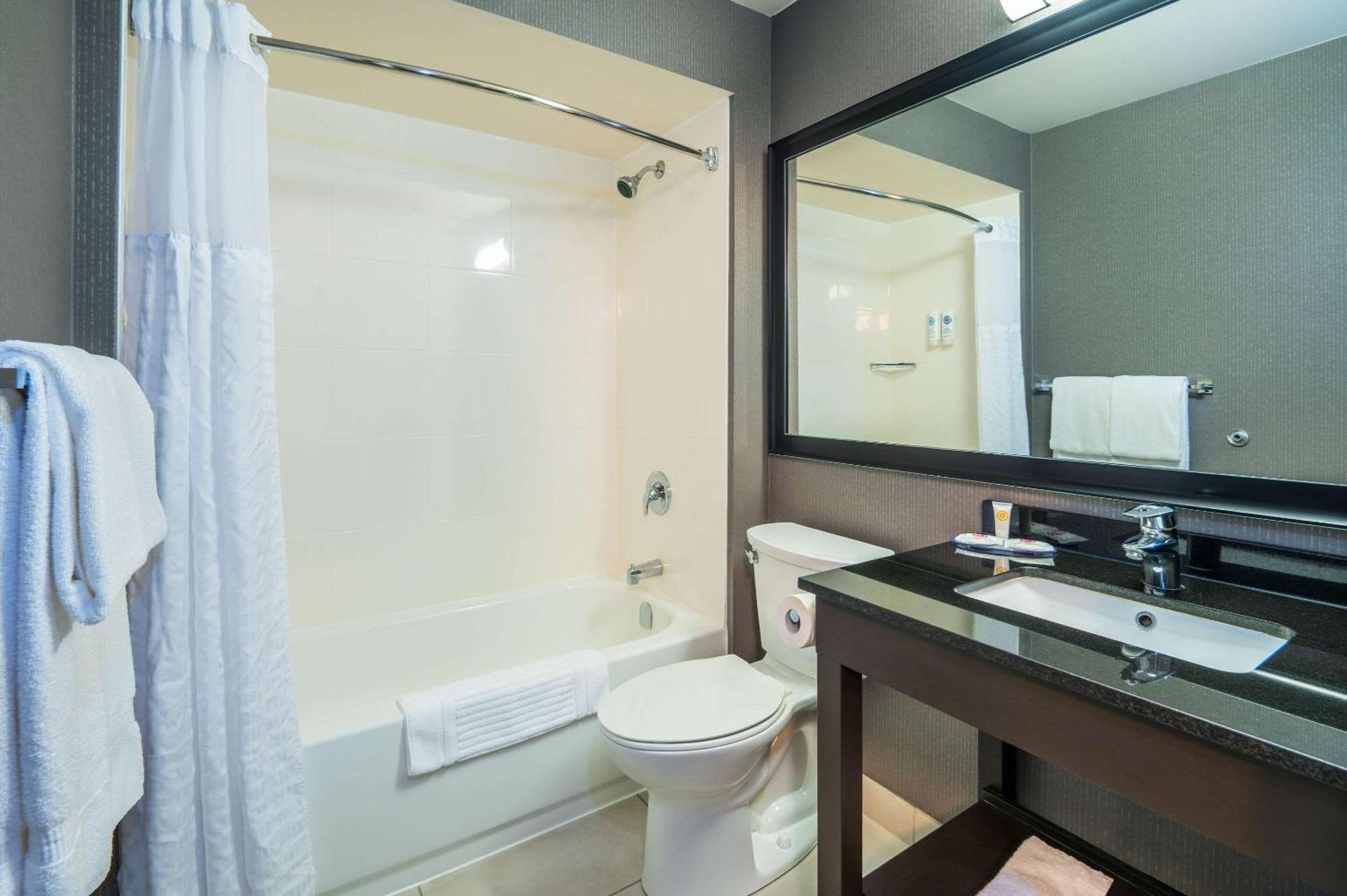 Comfort Inn Gatineau Exteriér fotografie